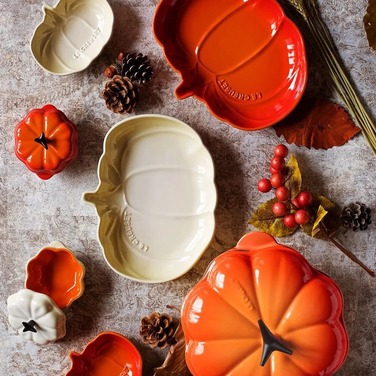 Кокотница 15 см/0,3 л Meringue Halloween Le Creuset