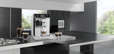 Кофемашина с системой подачи молока LatteCrema на 2 чашки, серая PrimaDonna Class De'Longhi