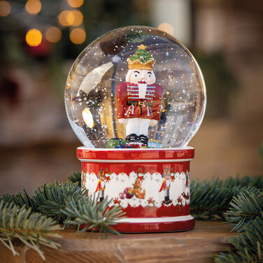 Снежный шар "Щелкунчик" Christmas Toys Memory Villeroy & Boch