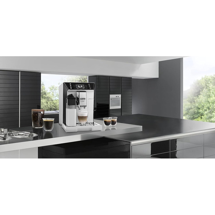 Кофемашина с системой подачи молока LatteCrema на 2 чашки, серая PrimaDonna Class De'Longhi