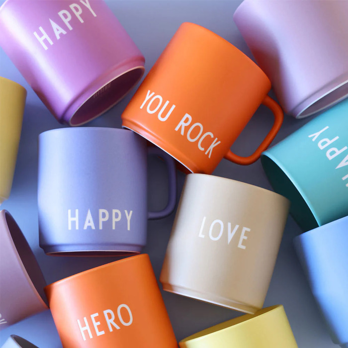 Кружка "Happy" 0,25 л Pale Iris Favourite Design Letters